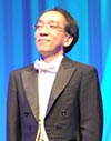 演奏後充実の表情を浮かべる新垣隆さん