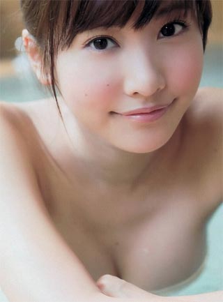 佐野ひな子 乳首ポロリ疑惑