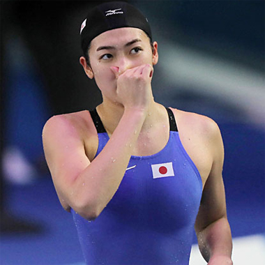 池江璃花子　乳首 