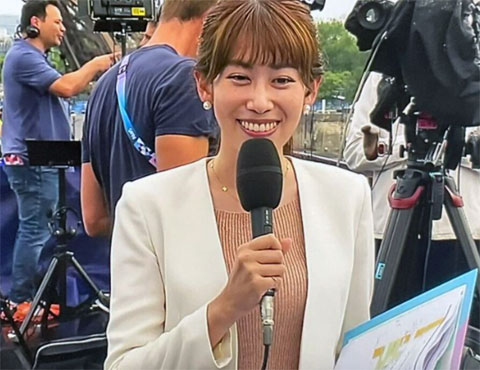 中川安奈アナ パリ中継