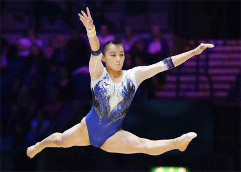 宮田笙子の床運動