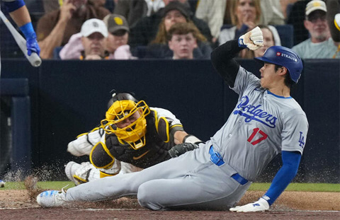 大谷翔平 本塁突入の瞬間3