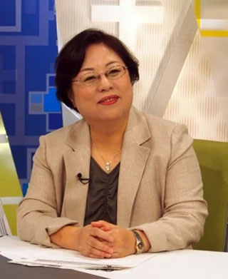 美内すずえ氏