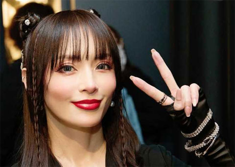浜崎あゆみ「わたしの子供の父親はイーロンマスク氏ではない」